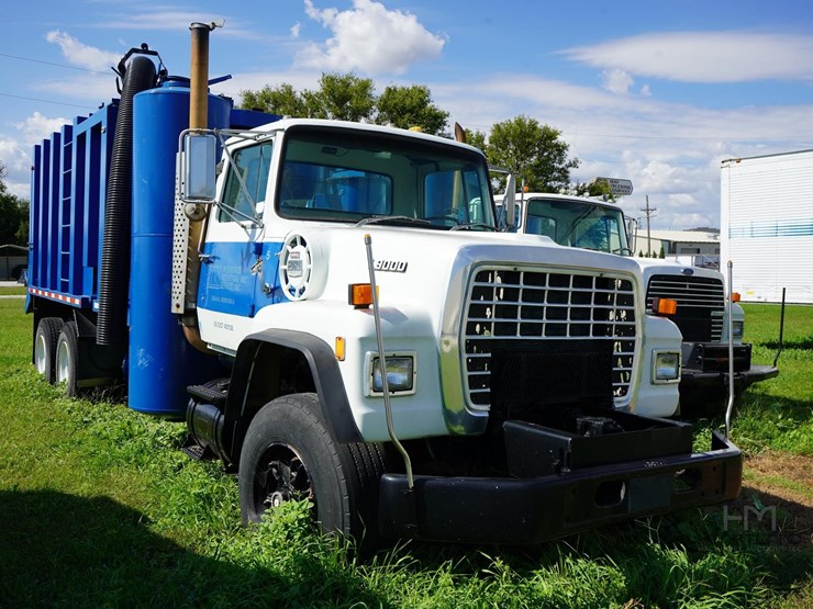 1987-ford-l9000-image-3