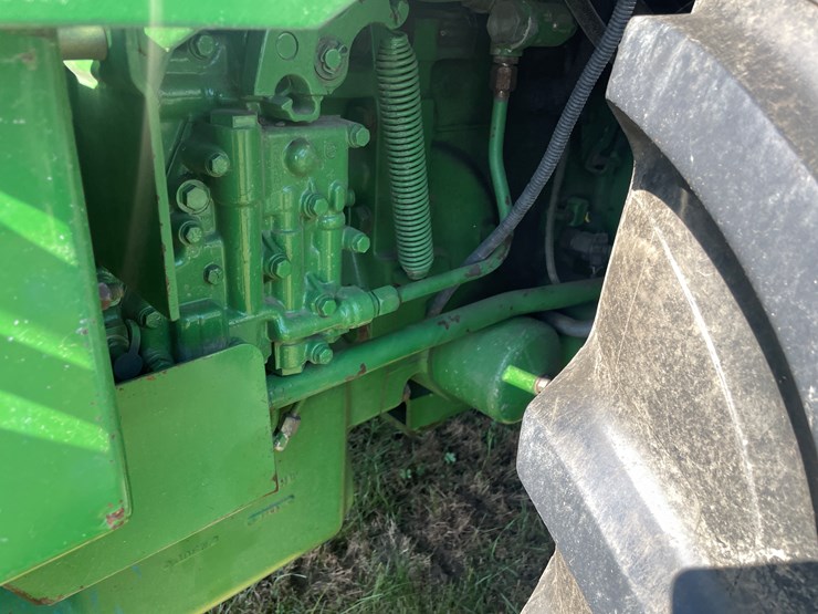 john-deere-4555-image-17