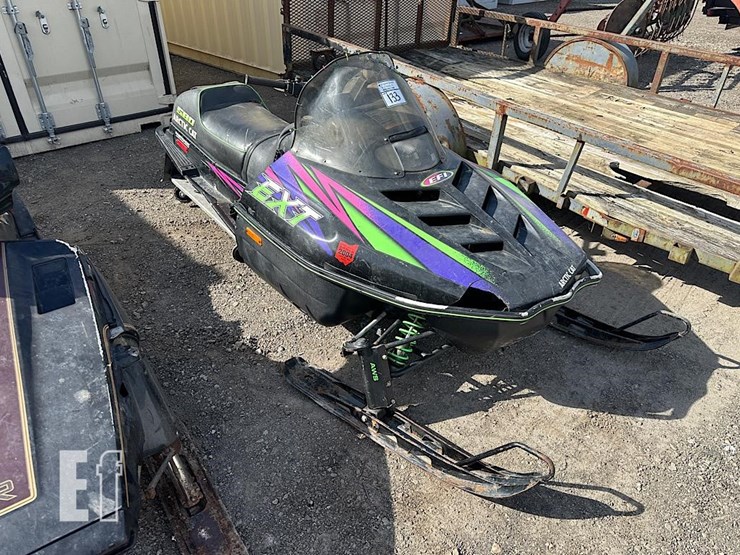 arctic-cat-ext580-image-2
