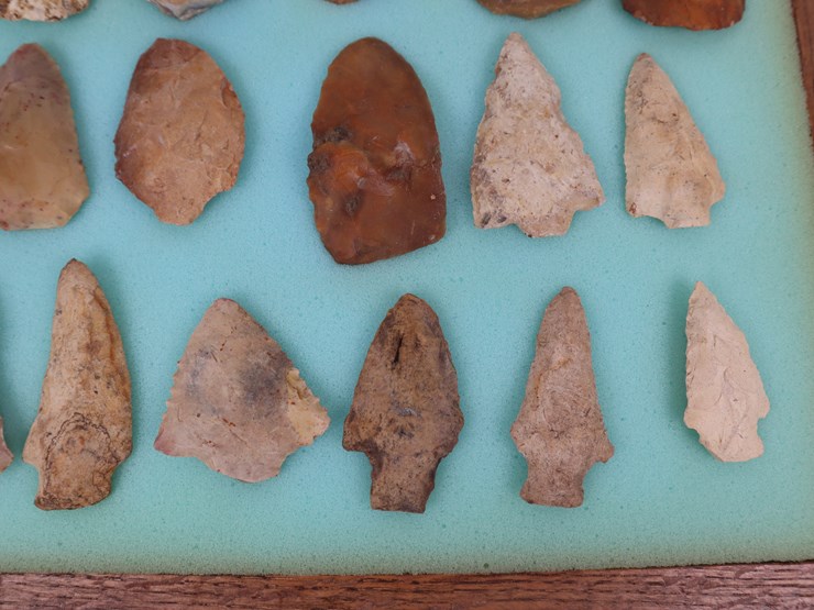 #66-•-#4172-•-(21)-framed-native-american-artifacts-image-6
