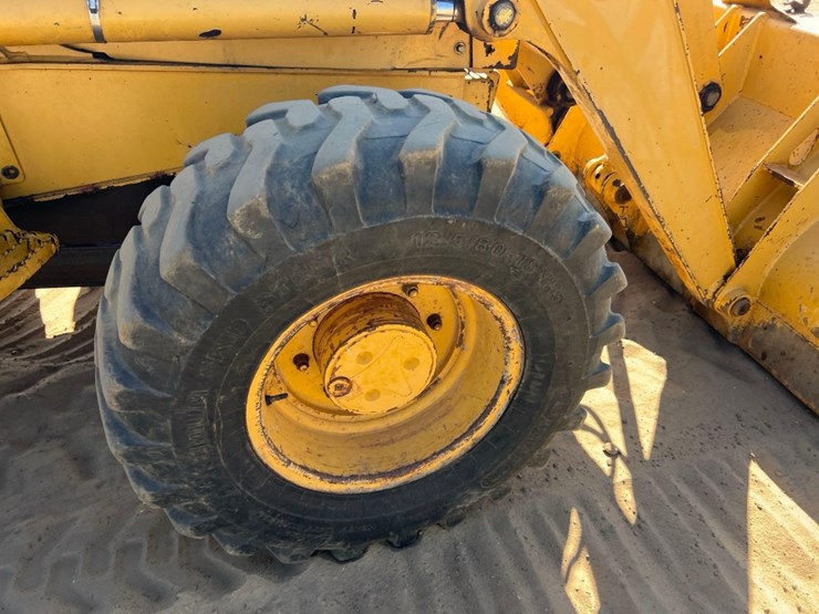 2000-deere-310se-image-12