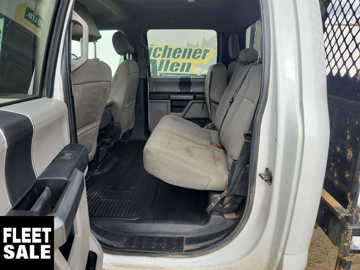 2021-ford-f350-image-18