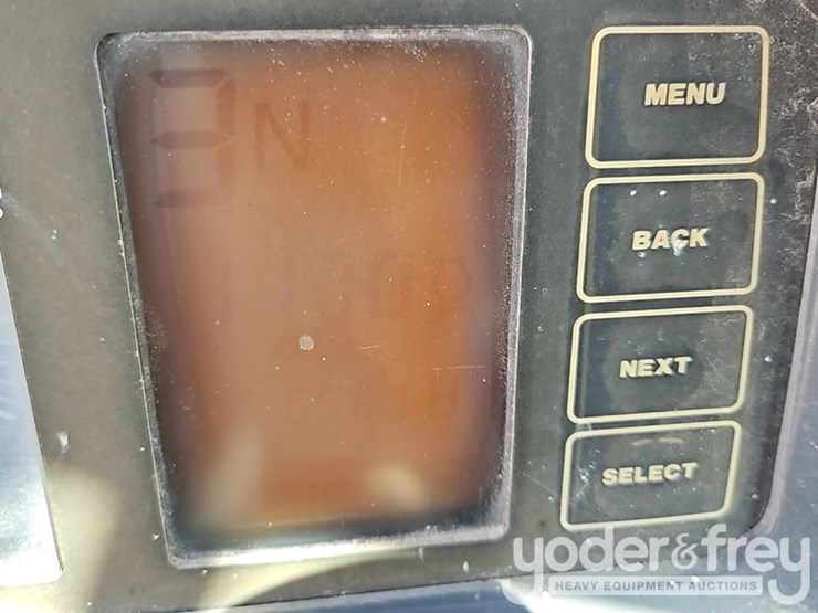 2003-deere-824j-image-36
