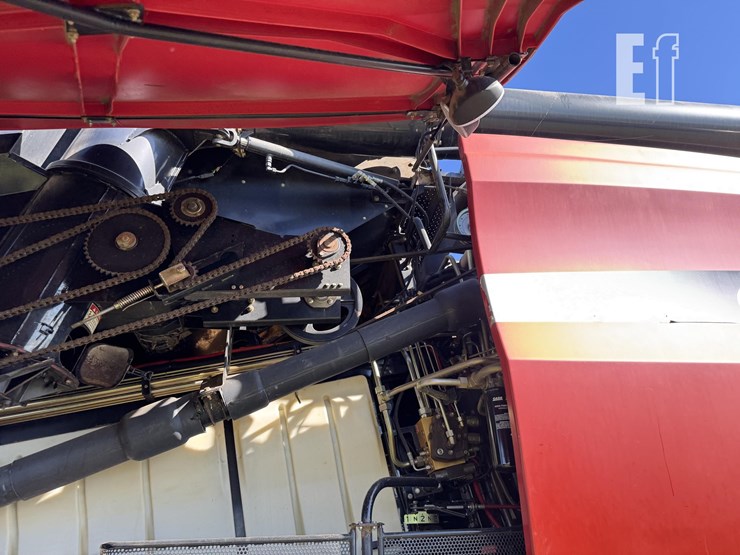 2004-case-ih-8010-image-25