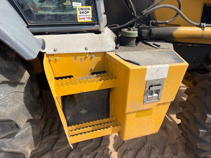 2018-deere-410l-image-22