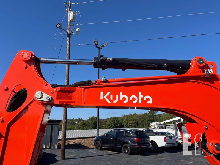 2023-kubota-kx033-4-image-8