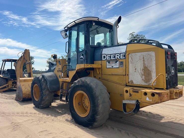 2009-deere-544k-image-2