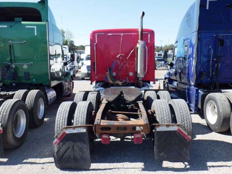 2013-freightliner-cl120-columbia-image-7