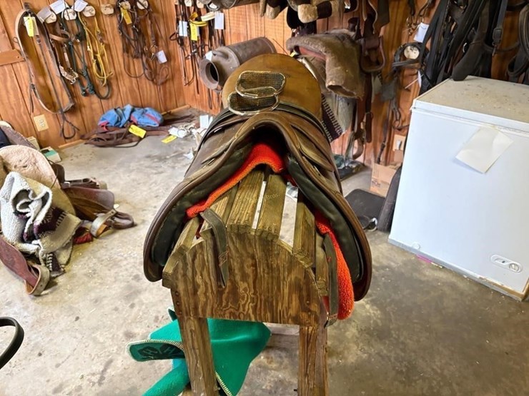 english-dressage-saddle-image-3