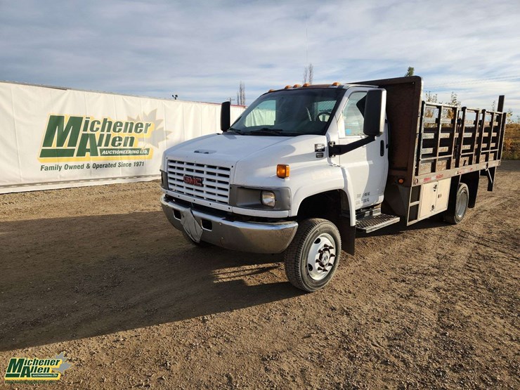 2007-gmc-topkick-c5500-image-1
