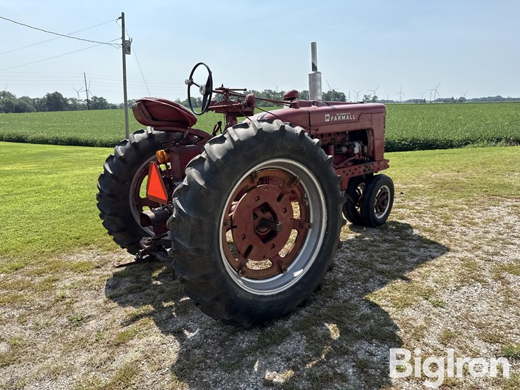 1954-farmall-super-m-ta-2wd-tractor-image-5
