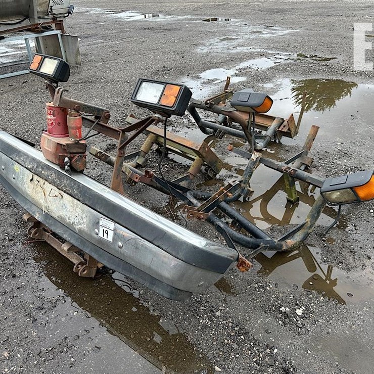UNKNOWN (5) SNOW PLOW LIGHT BARS