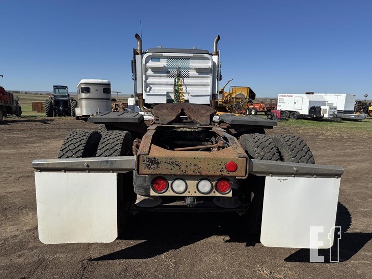 2012-western-star-4900-image-16