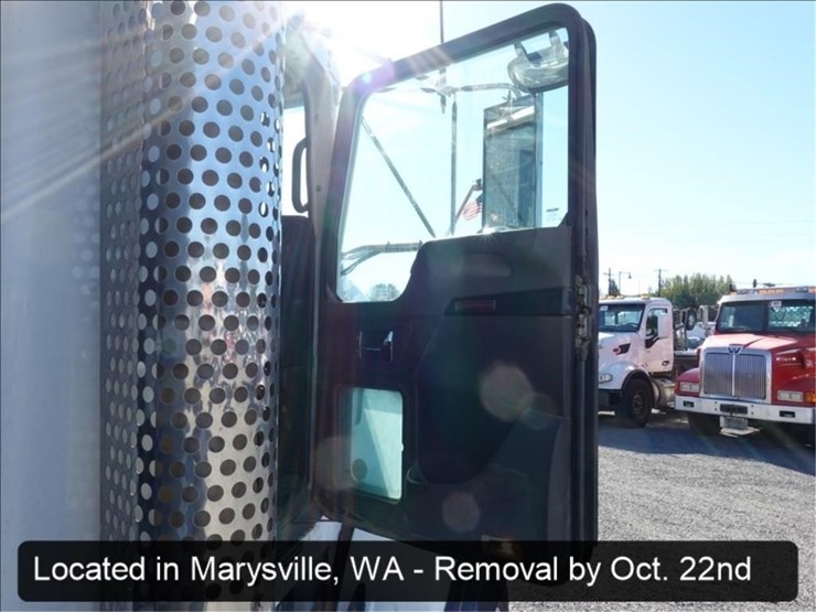2008-kenworth-t800-image-17
