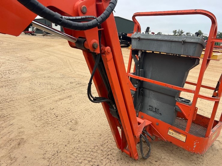 jlg-e300aj-image-20