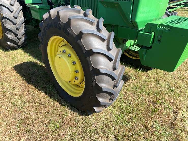 john-deere-4555-image-26
