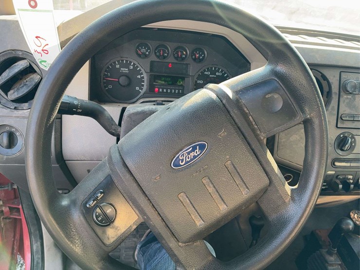2008-ford-f550-image-32