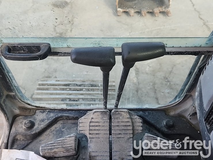 2006-komatsu-pc200-lc-7-image-25