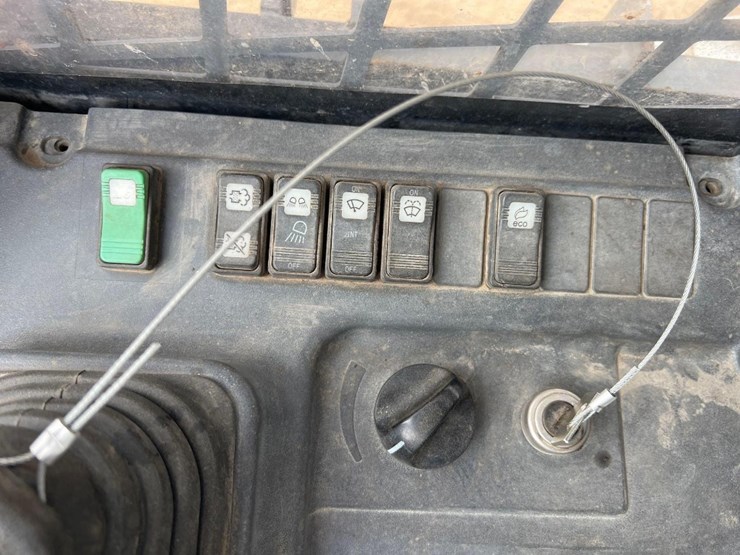 takeuchi-tl10v2-image-27