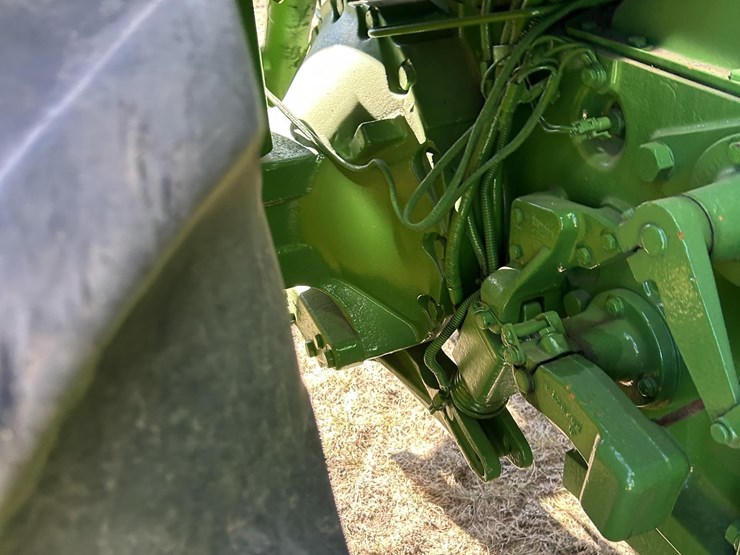 john-deere-8450-image-40