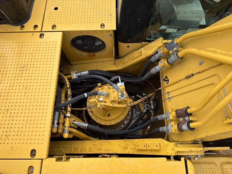 2008-caterpillar-330dl-image-29