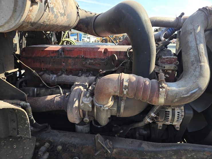 2005-mack-cl733-image-39
