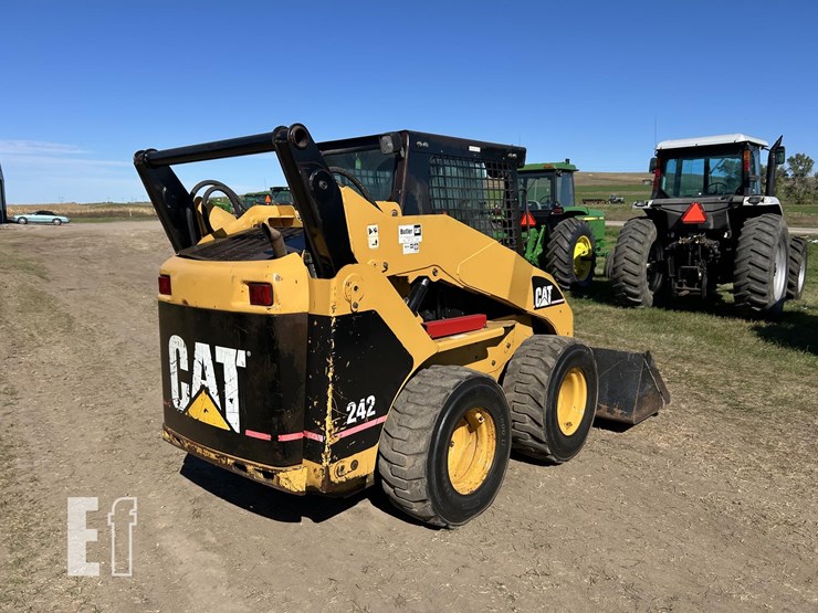 2003-caterpillar-242-image-5