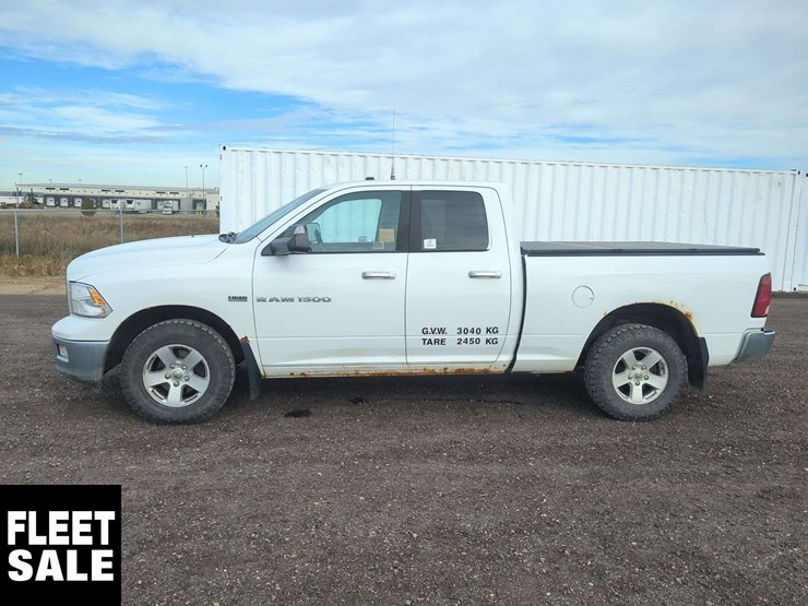 2012-ram-1500-slt-image-26