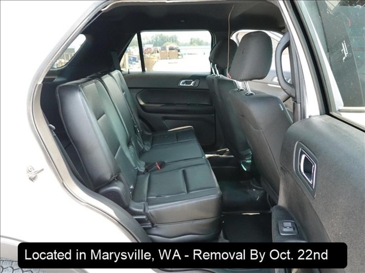 2017-ford-explorer-image-23