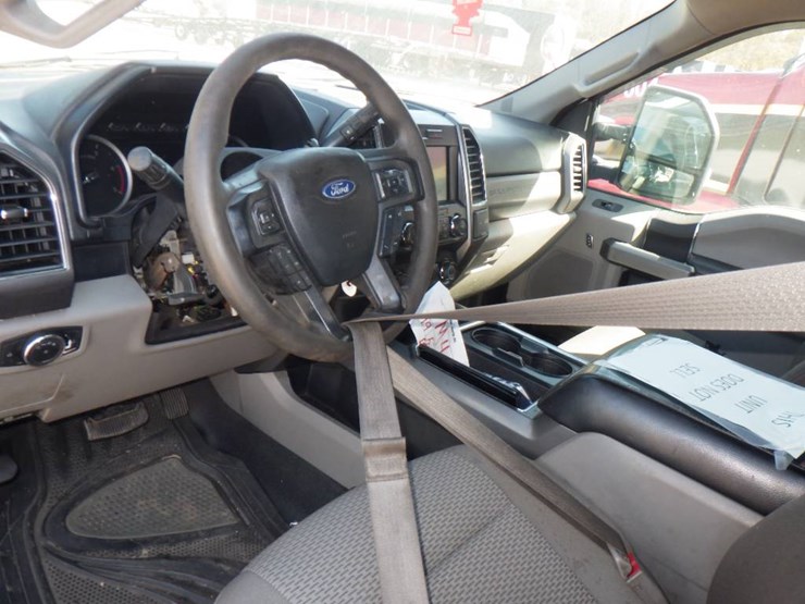 2019-ford-f550-xlt-image-11
