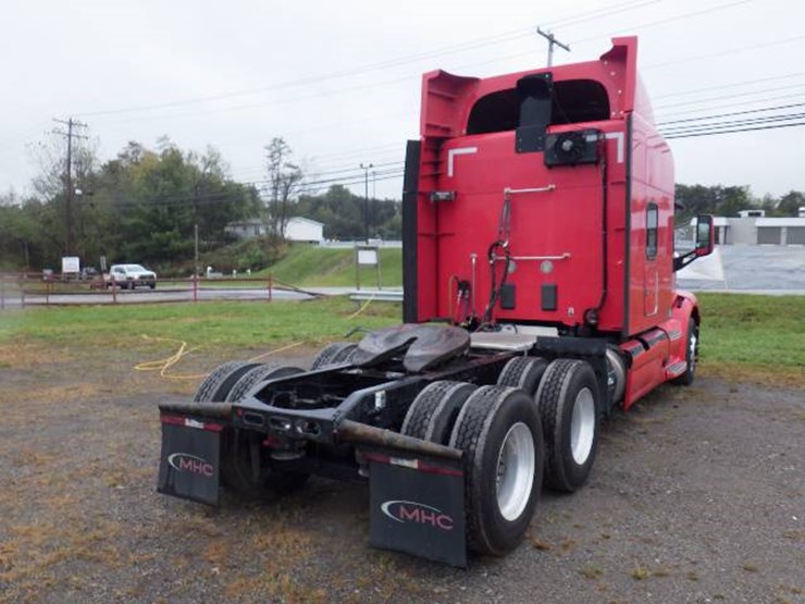 2018-peterbilt-579-image-7