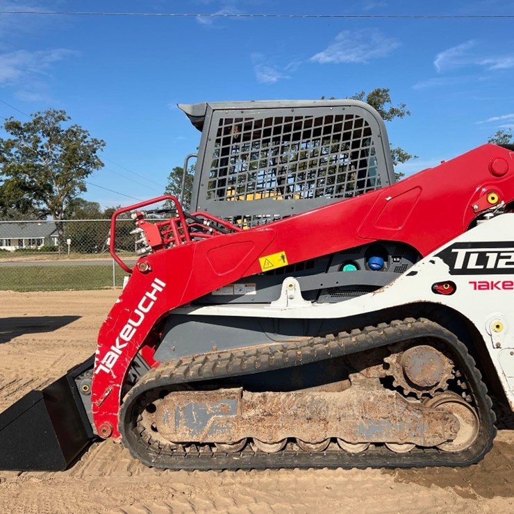 2022 TAKEUCHI TL12V2