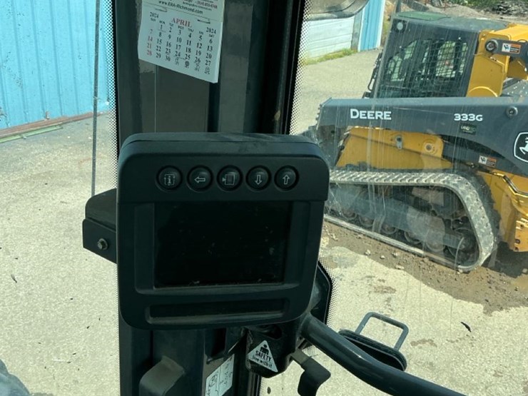 2018-deere-524k-image-59