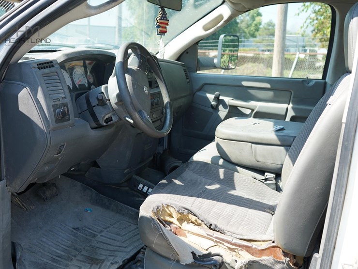 2008-dodge-ram-5500-image-23