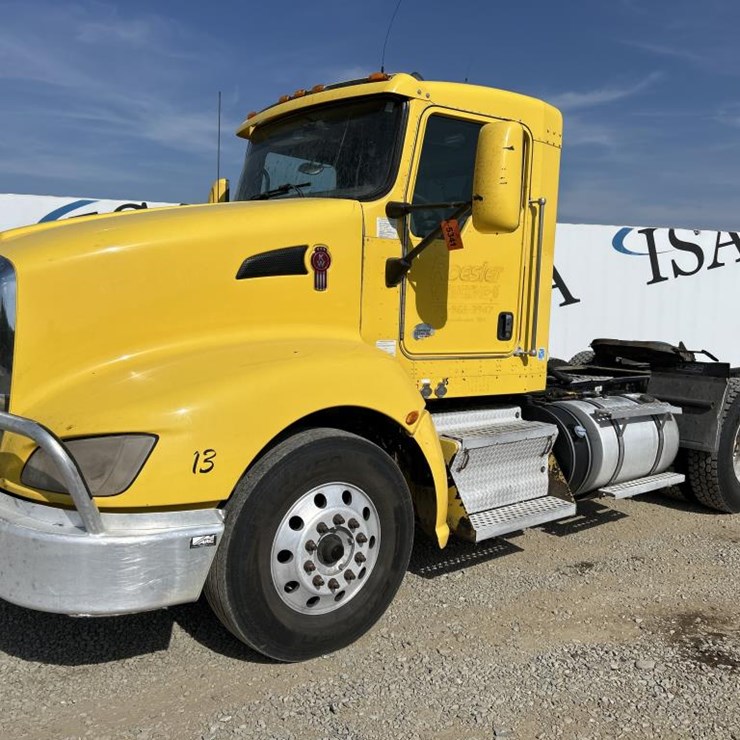 2012 KENWORTH T660