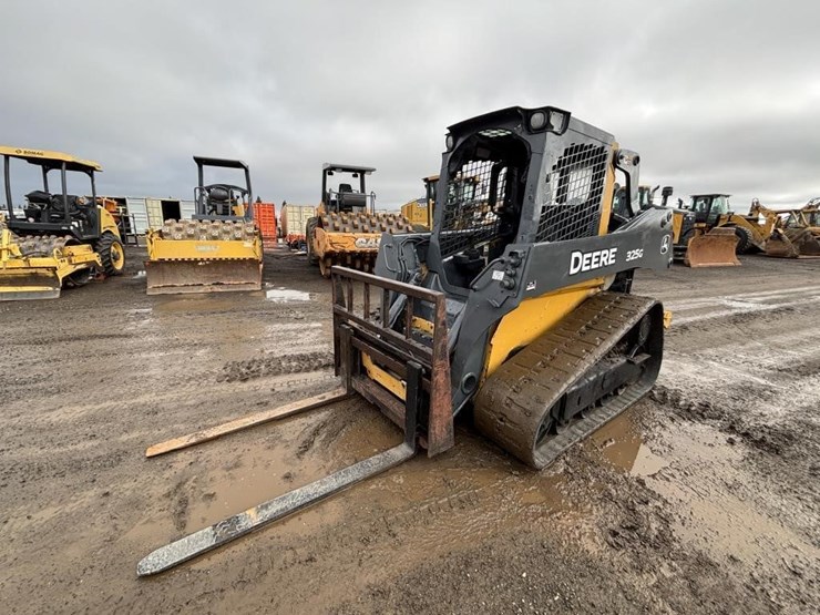 deere-325g-image-1