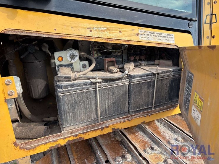 2020-caterpillar-d5k2-lgp-image-24