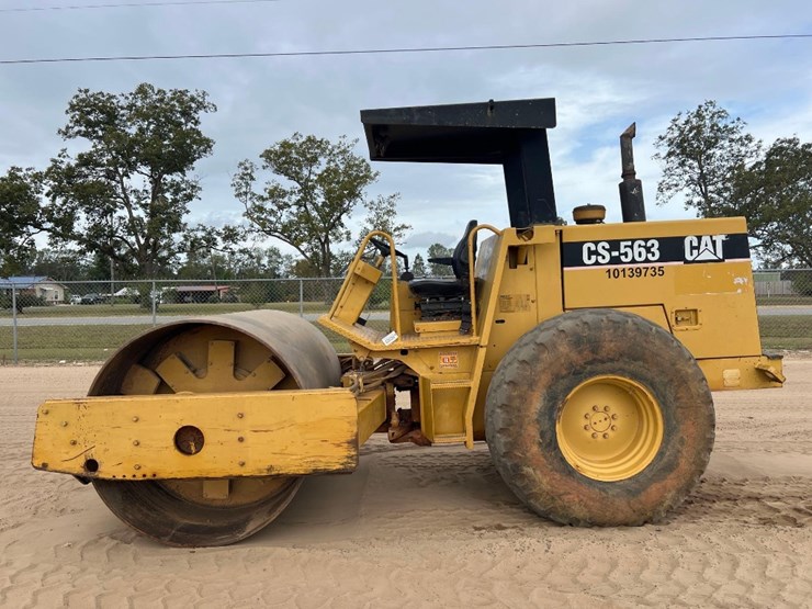 caterpillar-cs-563-image-1