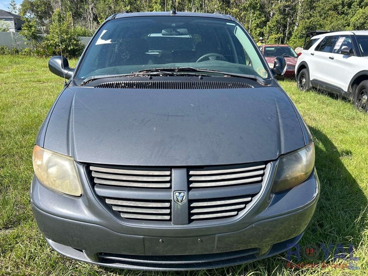 2005-dodge-caravan-image-14
