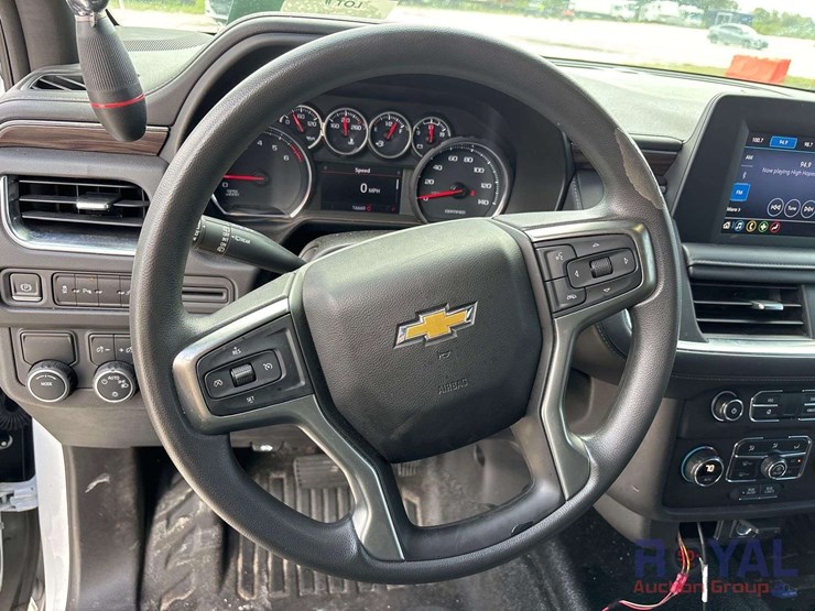 2021-chevrolet-tahoe-image-12
