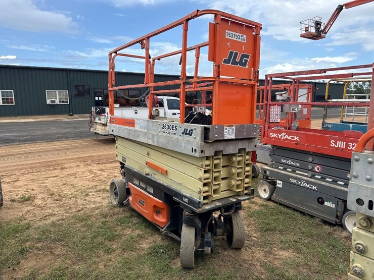 2008-jlg-2630es-image-4