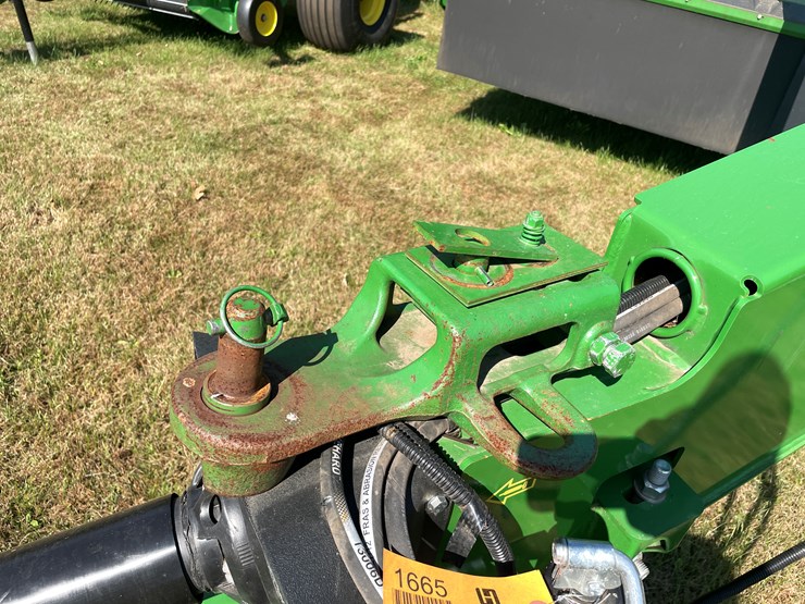 john-deere-s300-image-10