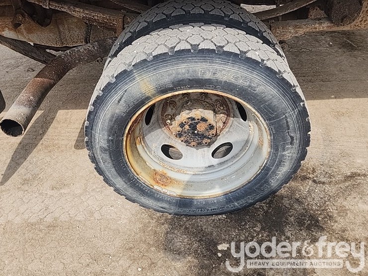 2005-ford-f450-image-8