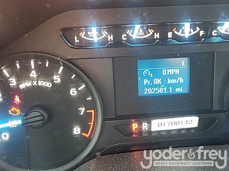 2020-ford-f150-image-24