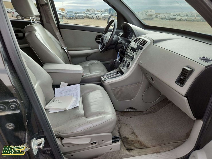 2005-chevrolet-equinox-image-17