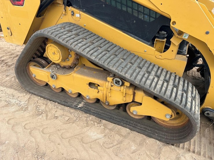 2024-caterpillar-289d3-image-14