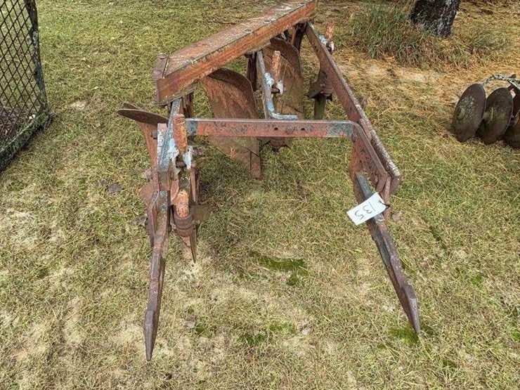 fast-hitch-3-bottom-plow-image-2