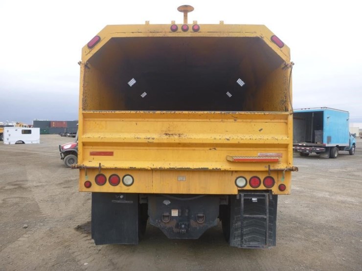 2004-international-durastar-4200-image-8