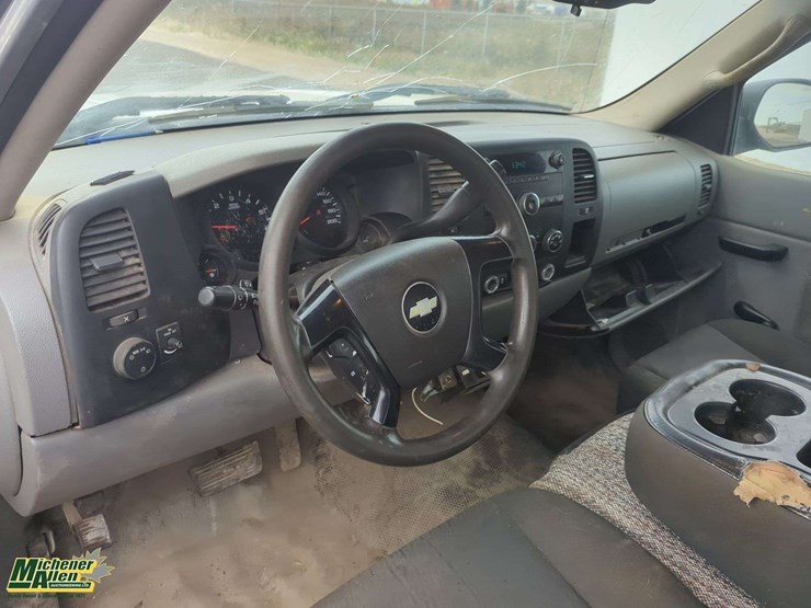 2012-chevrolet-silverado-1500-image-9