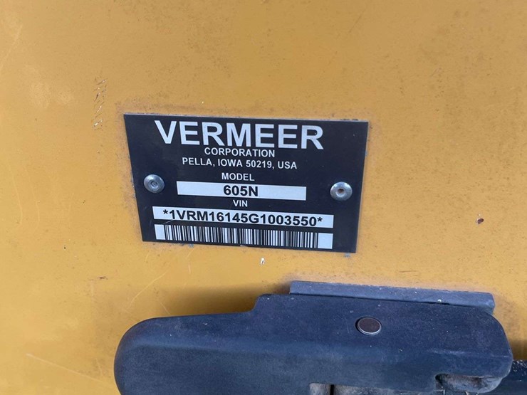 2016-vermeer-605n-image-35